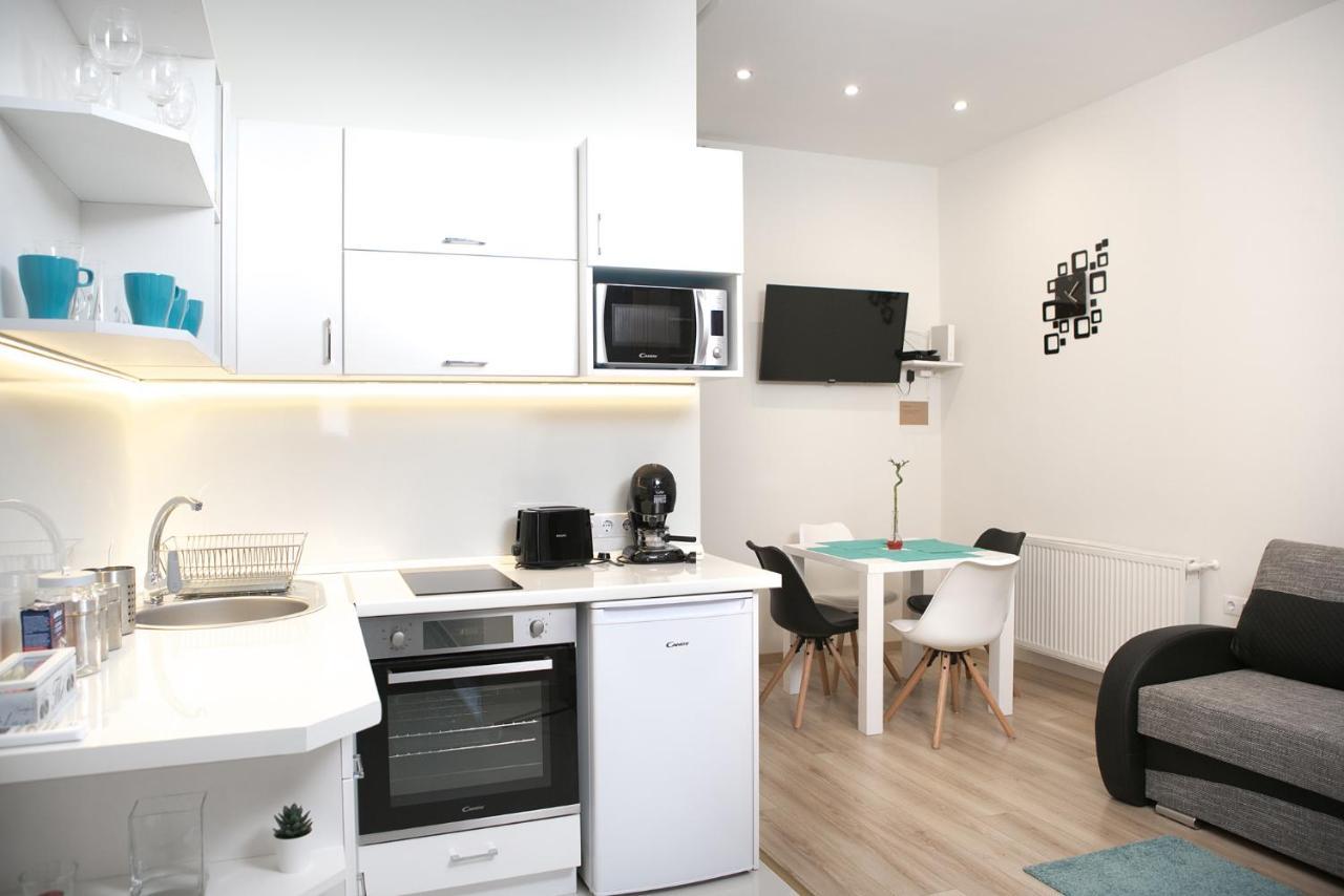 Forras Apartman Егер Екстериор снимка