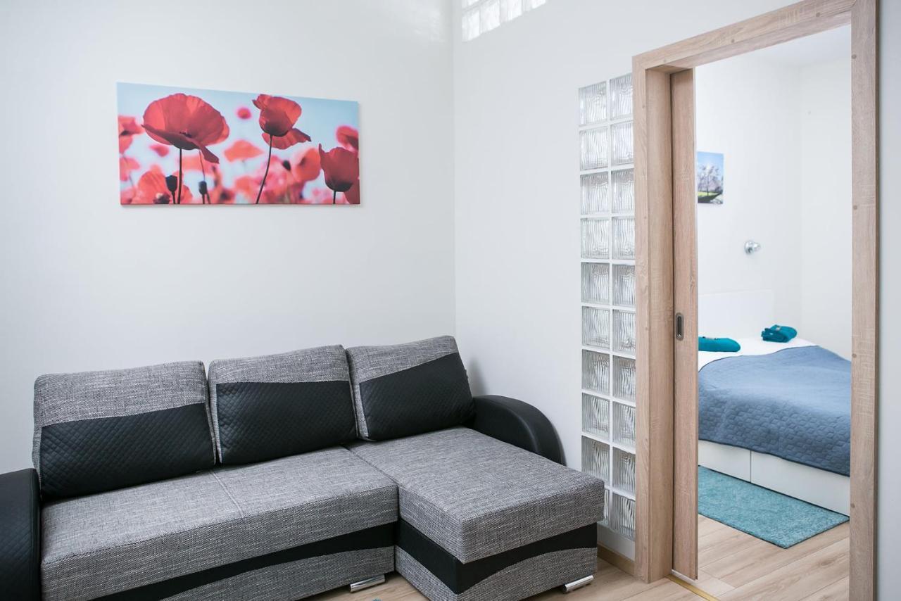 Forras Apartman Егер Екстериор снимка